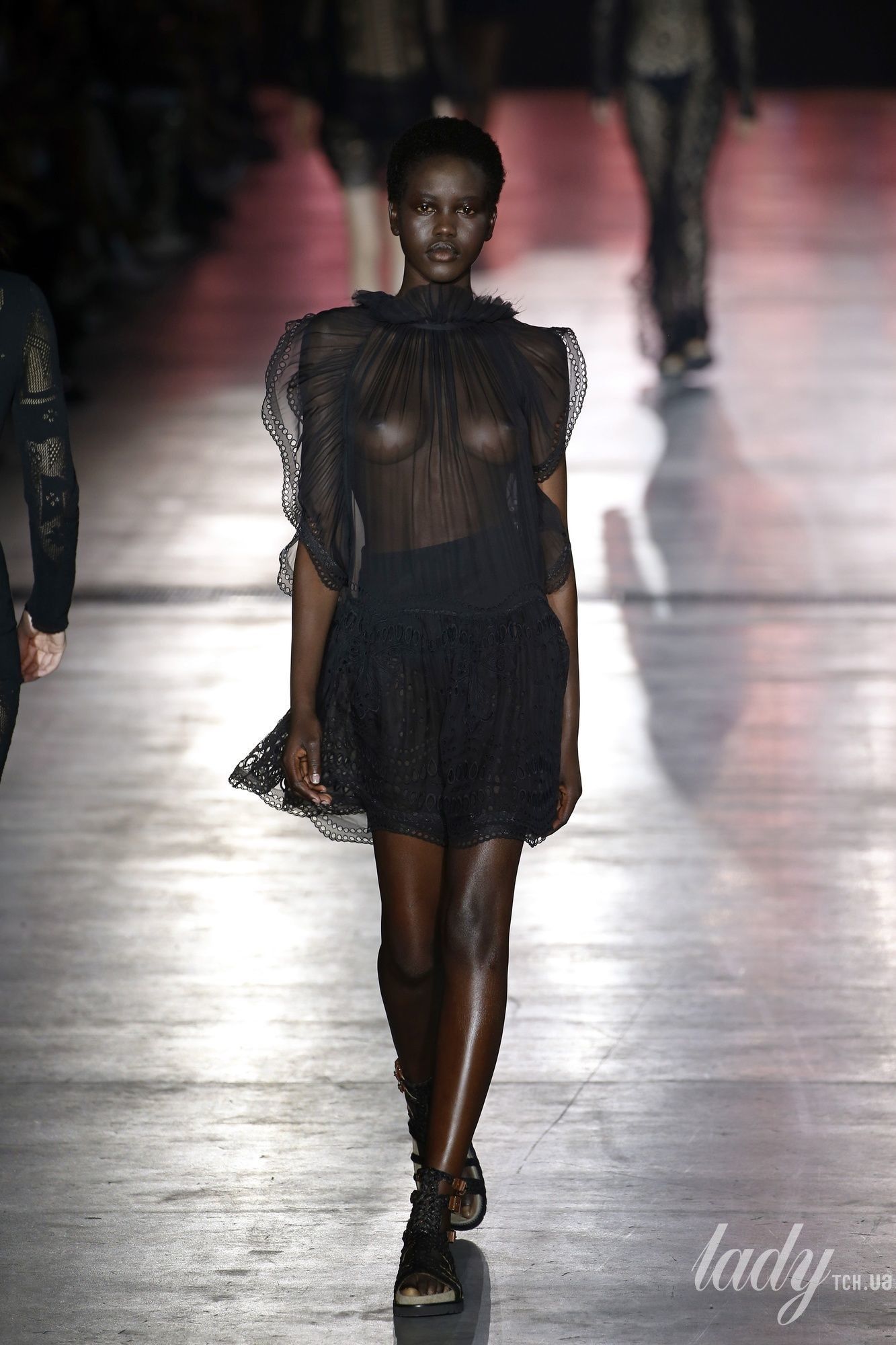 Коллекция Alberta Ferretti прет-а-порте сезона весна-лето 2019_53