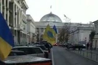Центр Києва зупиниться в довжелезних заторах через мітинг власників "євроблях"
