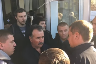 Главу Херсонщины не пустили на прощание с Екатериной Гандзюк