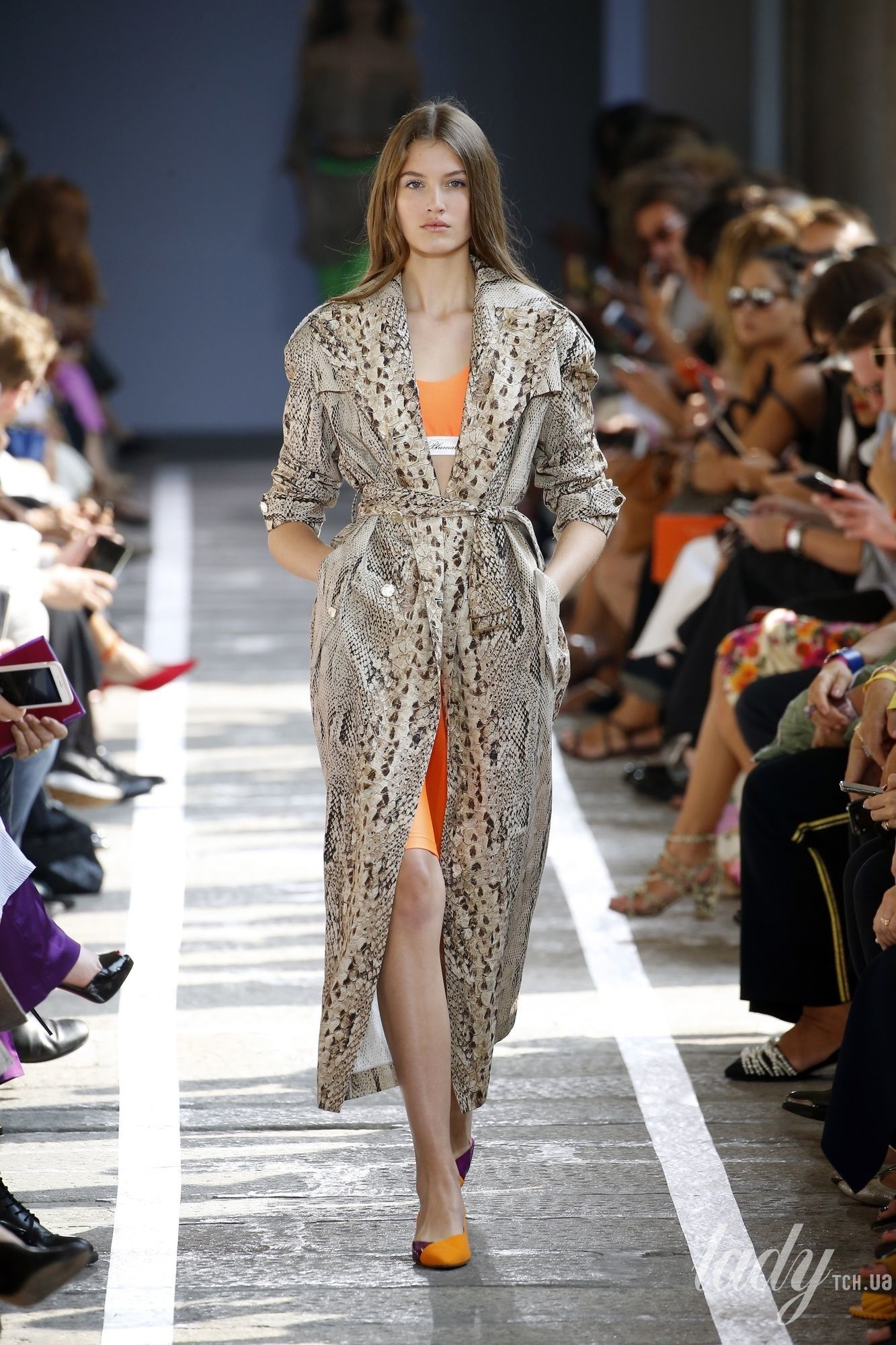 Коллекция Blumarine прет-а-порте сезона весна-лето 2019_1