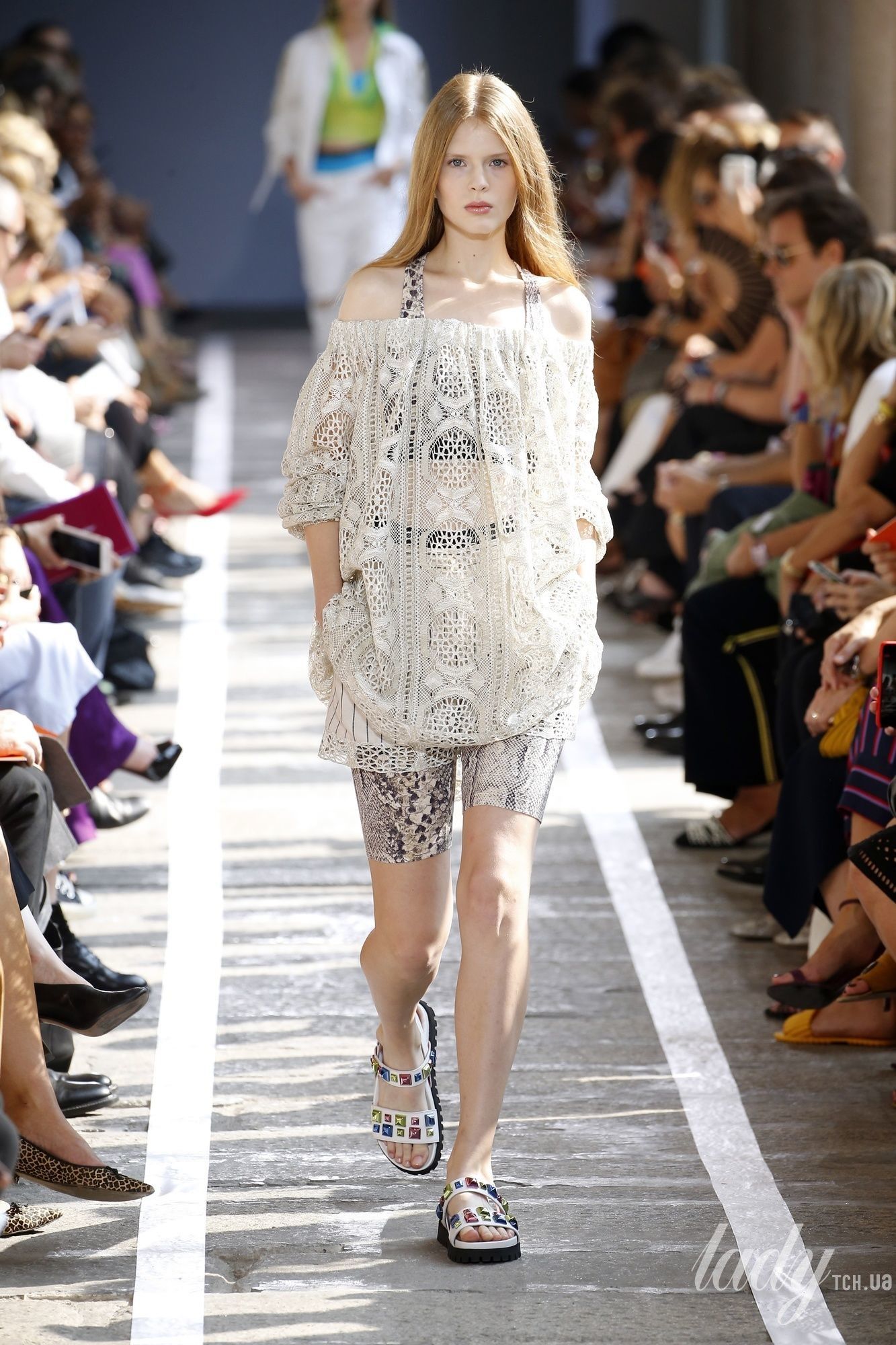 Коллекция Blumarine прет-а-порте сезона весна-лето 2019_13