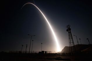 США провели испытания межконтинентальной баллистической ракеты