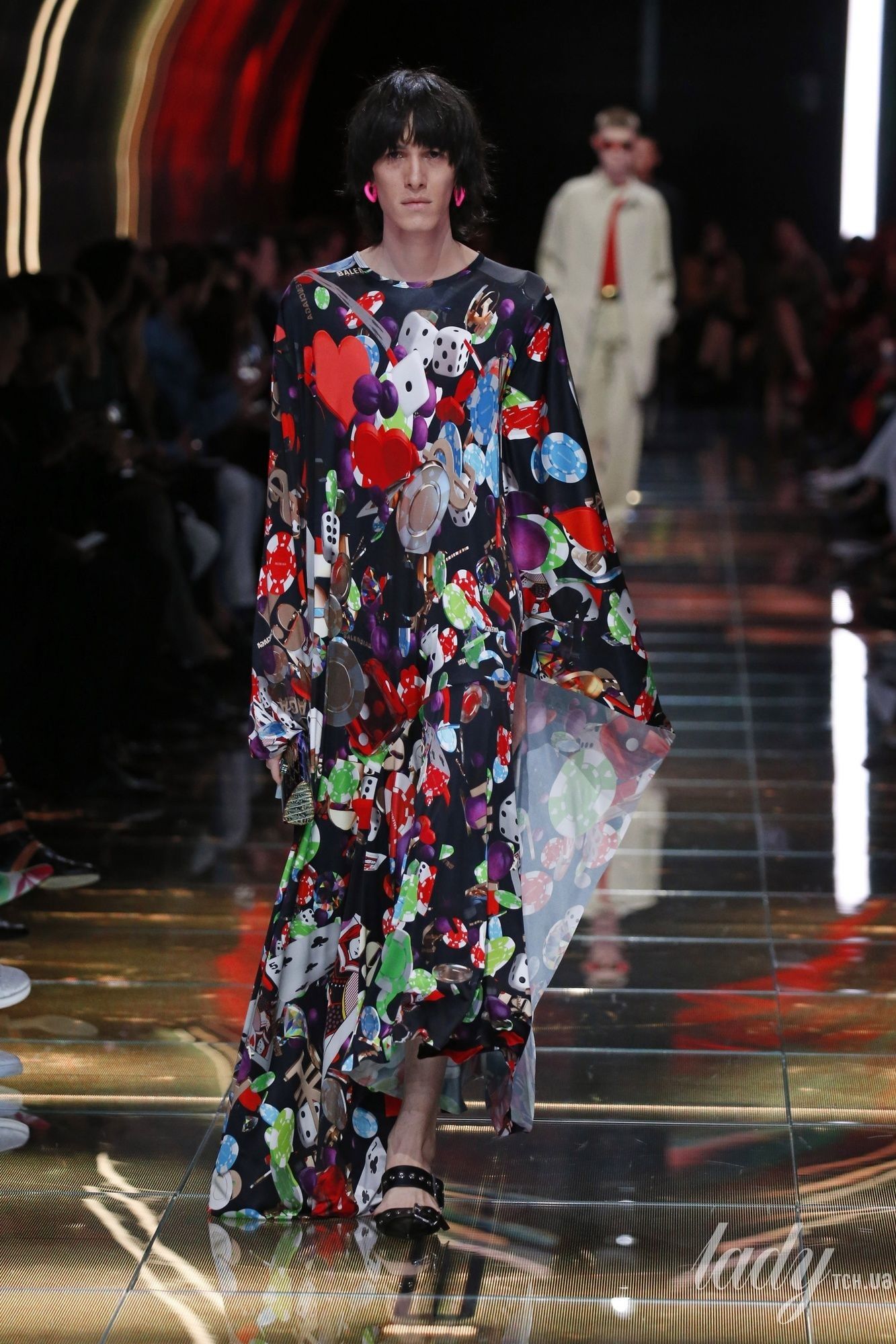 Коллекция Balenciaga прет-а-порте сезона весна-лето 2019_56