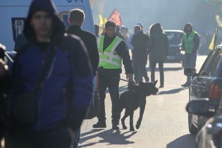 "Либеральная лояльность к "евробляхерам" закончилась". МВД объявило о начале разблокирования всех дорог в Украине