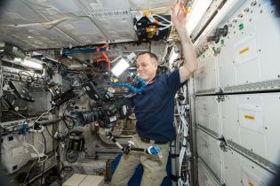 Тріщину в російському космічному кораблі "Союз МС-09" заткнули тампоном