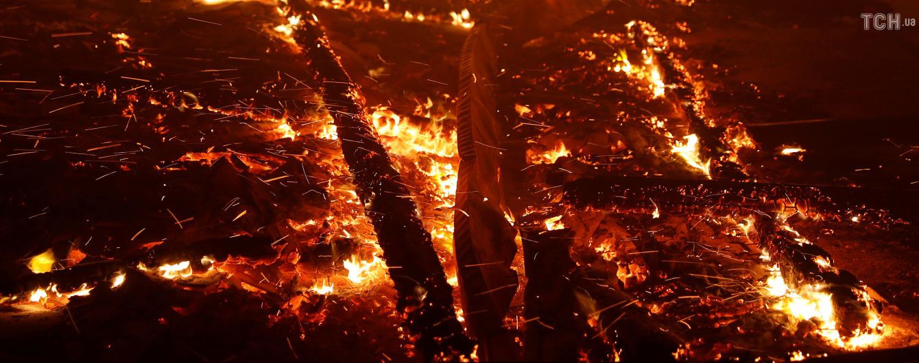 НС у світі та подробиці "секс-скандалу" із Варченком. П’ять новин, які ви могли проспати