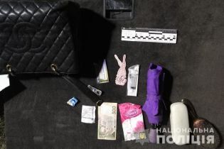 У Києві затримали іноземців, які нападали та грабували жінок