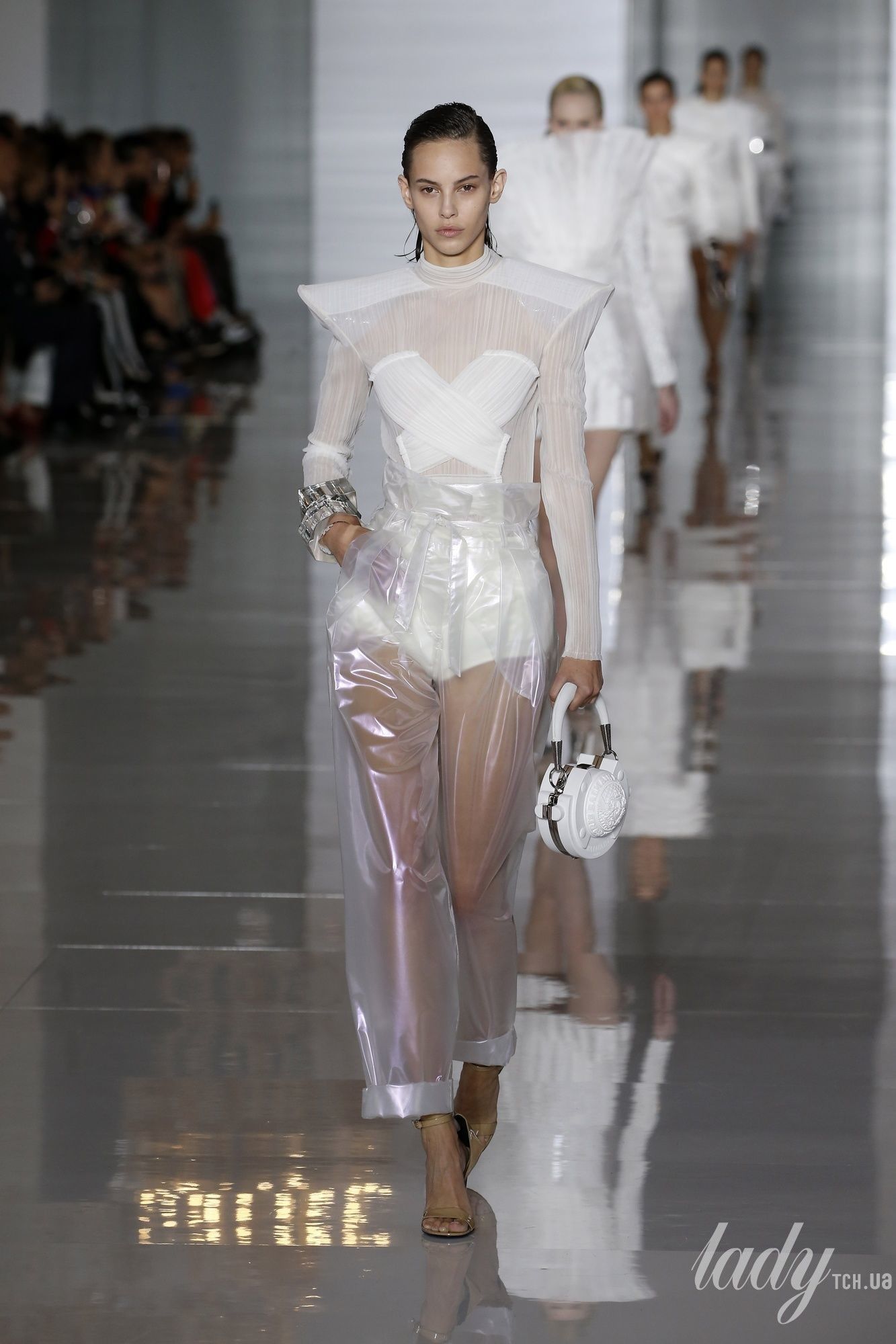 Коллекция Balmain прет-а-порте сезона весна-лето 2019_9
