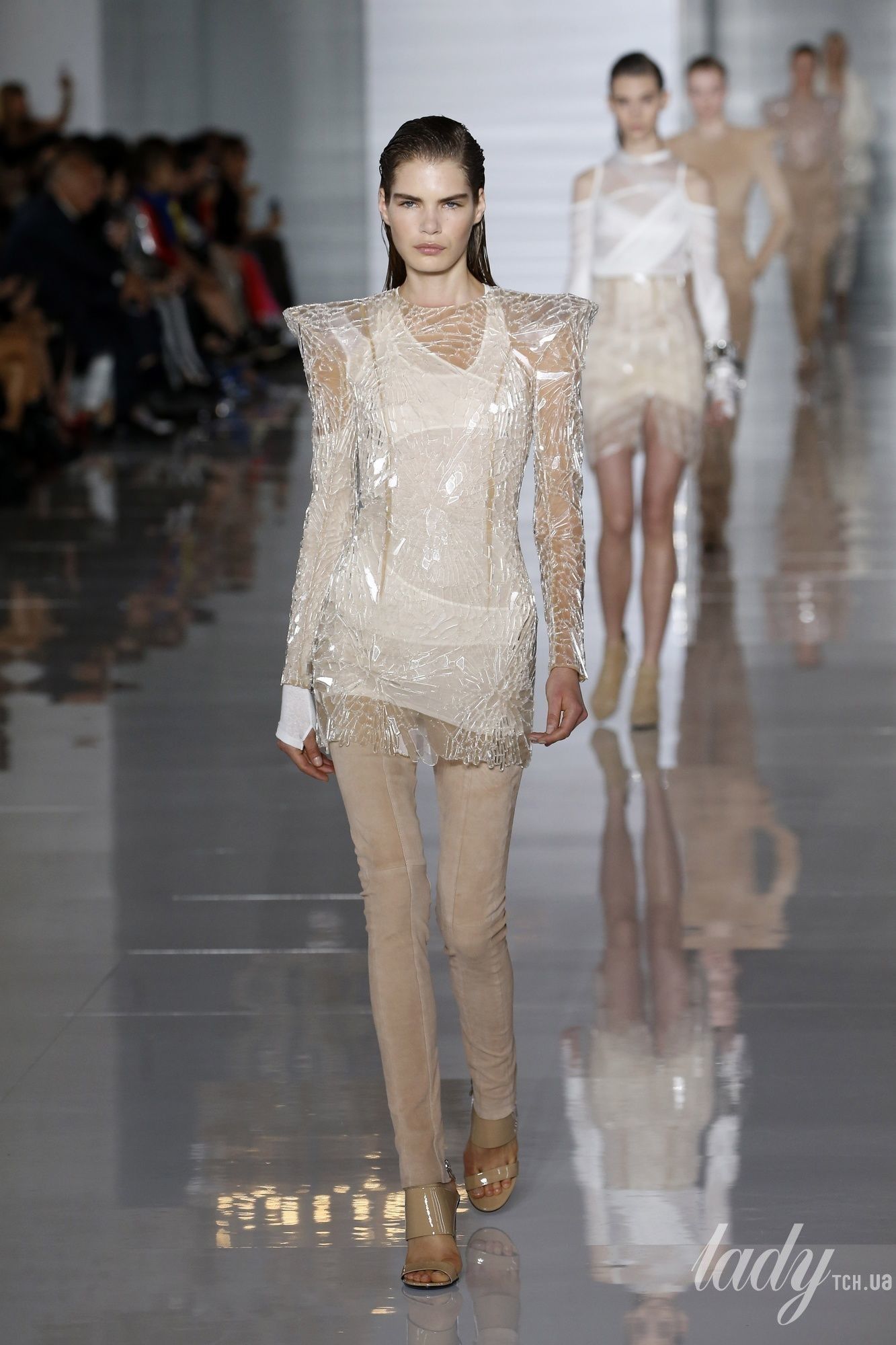 Коллекция Balmain прет-а-порте сезона весна-лето 2019_39