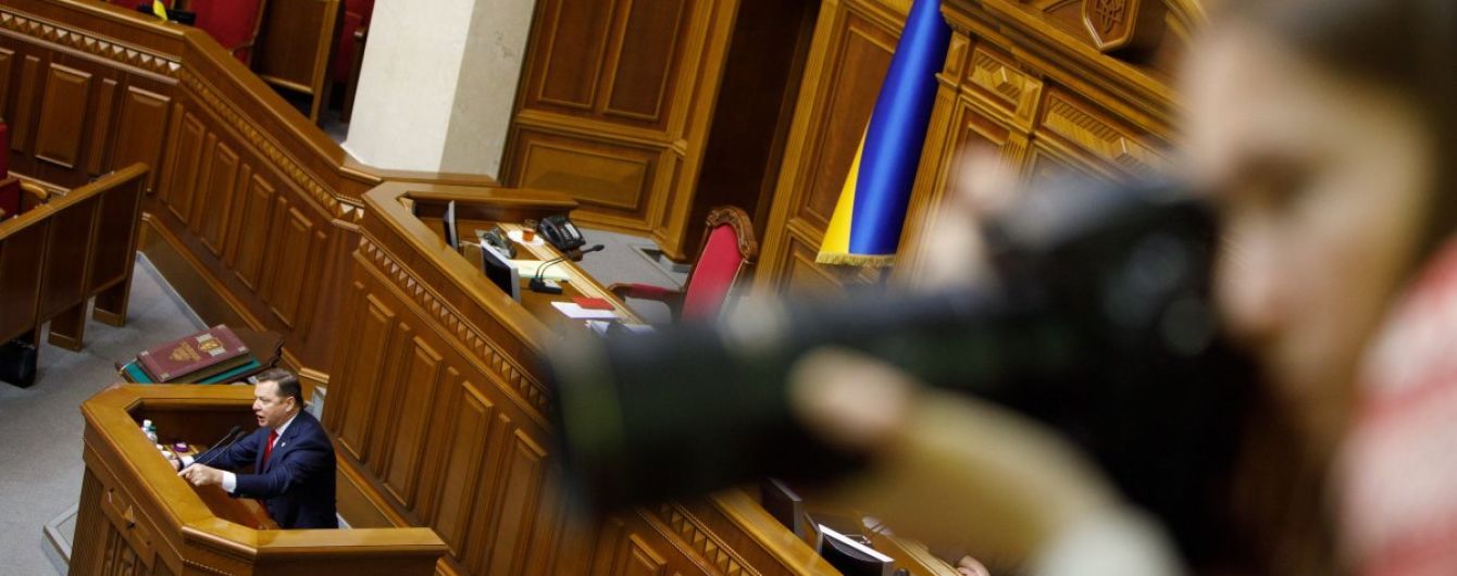 Партия Медведчука растеряла рейтинг, а "Батькивщина" наращивает мышцы - социсследование
