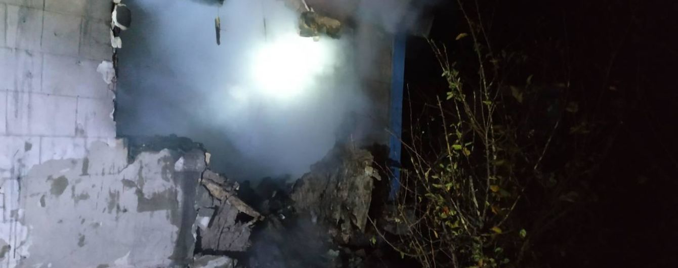 На Запорожье во время пожара в доме погибли трое детей