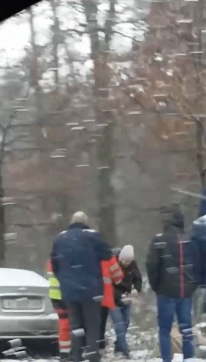На трассе "Киев-Гостомель" - сразу два ДТП с пострадавшими
