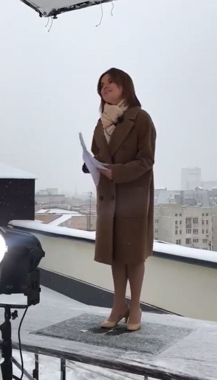 Маричка Падалко провела выпуск новостей на балконе