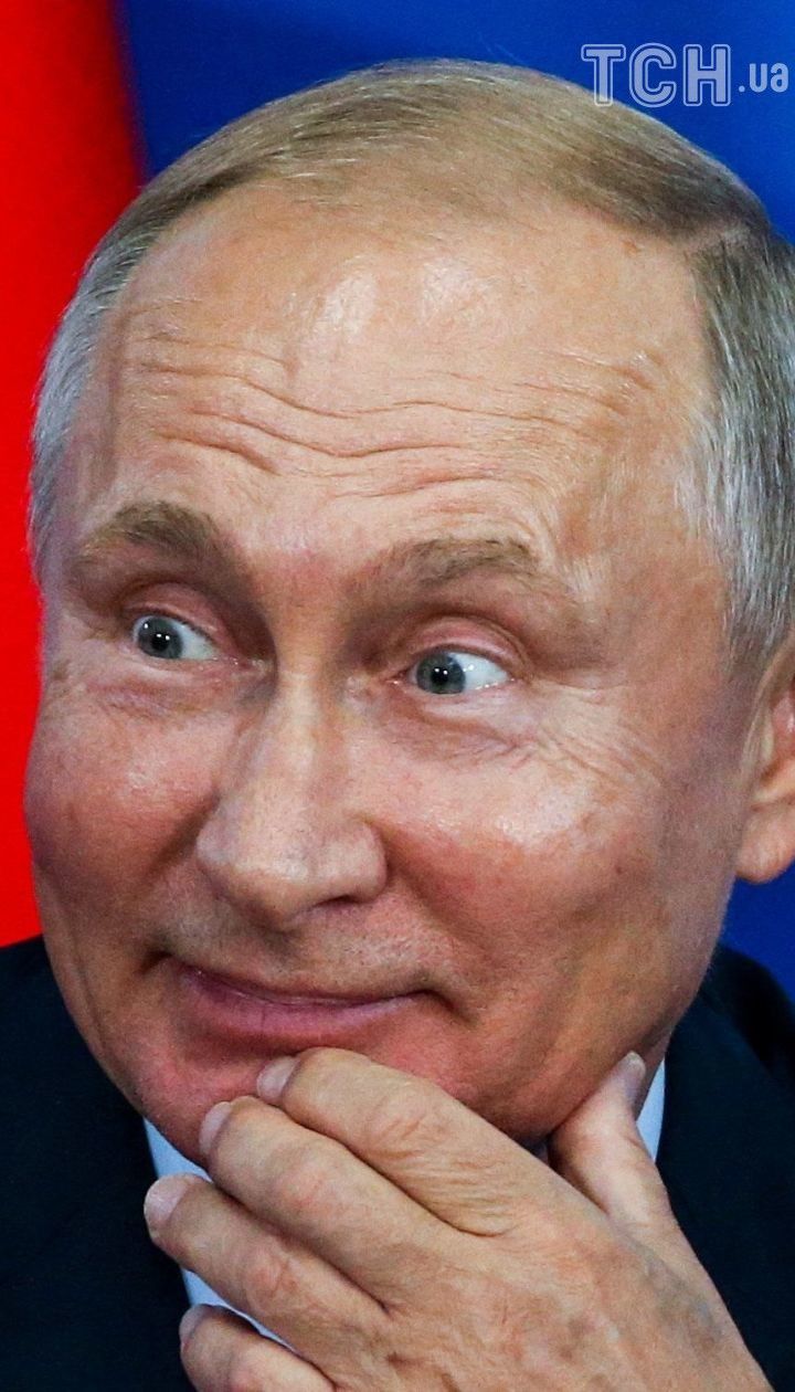 По всей России школьники принимают челлендж и пишут "Путин – вор" на досках и в тетрадях