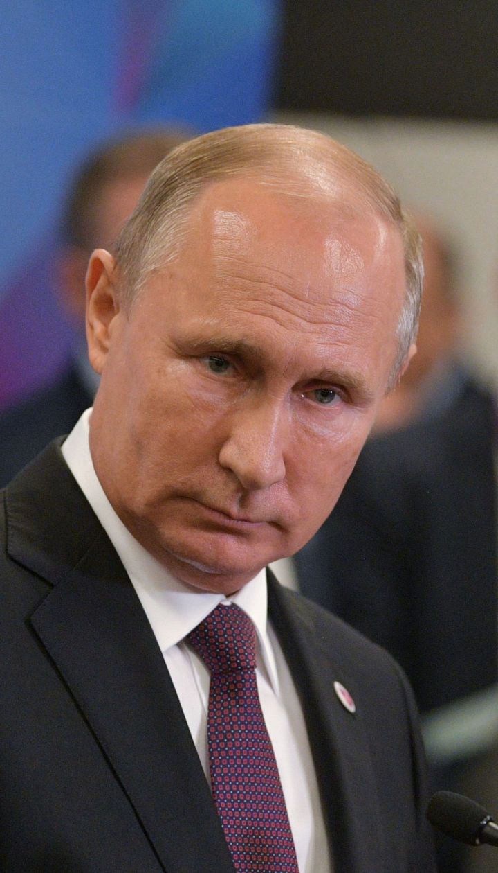 Путин рассказал, почему отказывается говорить с Порошенко