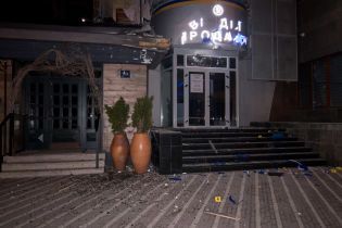 В Киеве схватили бандитов, которые обстреляли из РПГ "Киевгорстрой" и поджигали киоски и автомобили