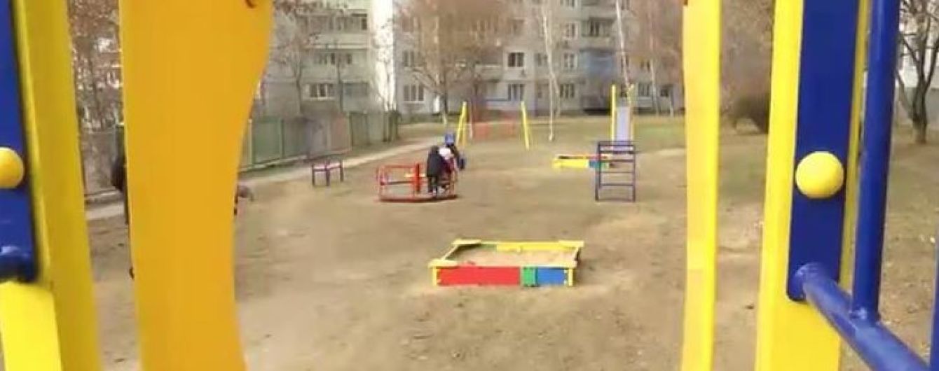 В Украине разрешили строительство детских площадок на крышах домов