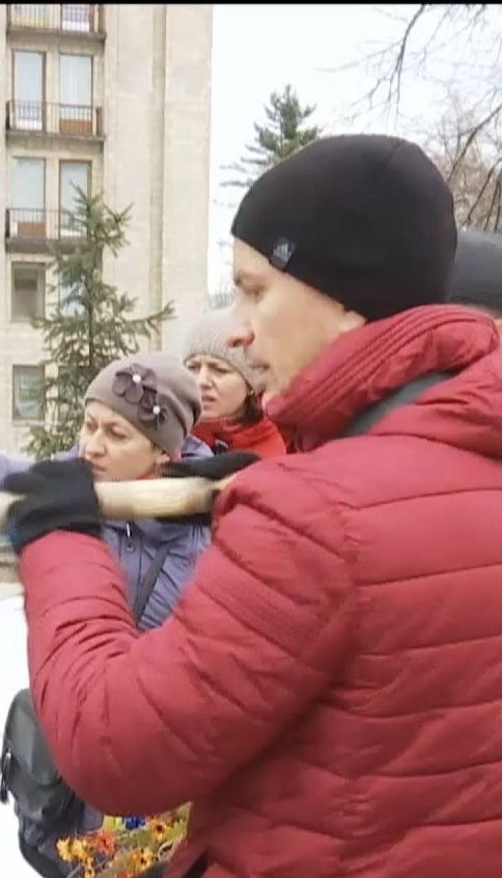 Активісти прибрали місця, де відбувалися події Революції Гідності напередодні п’ятої річниці