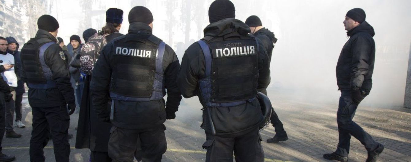 Полиция открыла уголовное производство за нападение на канадского журналиста на "трансмарше" в Киеве