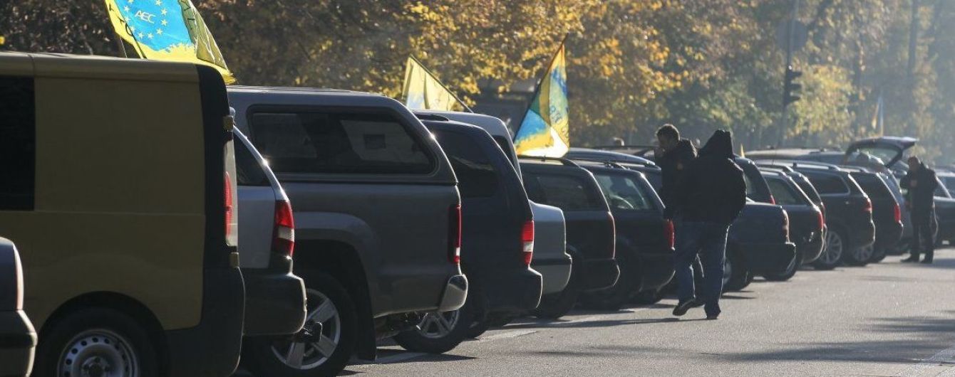 Бум краж евроблях: ворам ничего не грозит из-за "нелегальности" владельцев