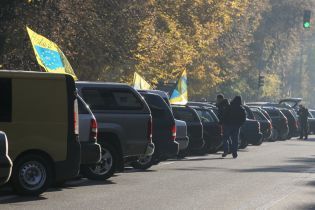 Бум крадіжок євроблях: злодіям нічого не загрожує через "нелегальність" власників