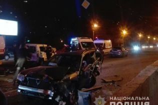 Полиция открыла производство из-за ДТП с участием 10 машин в Днепре