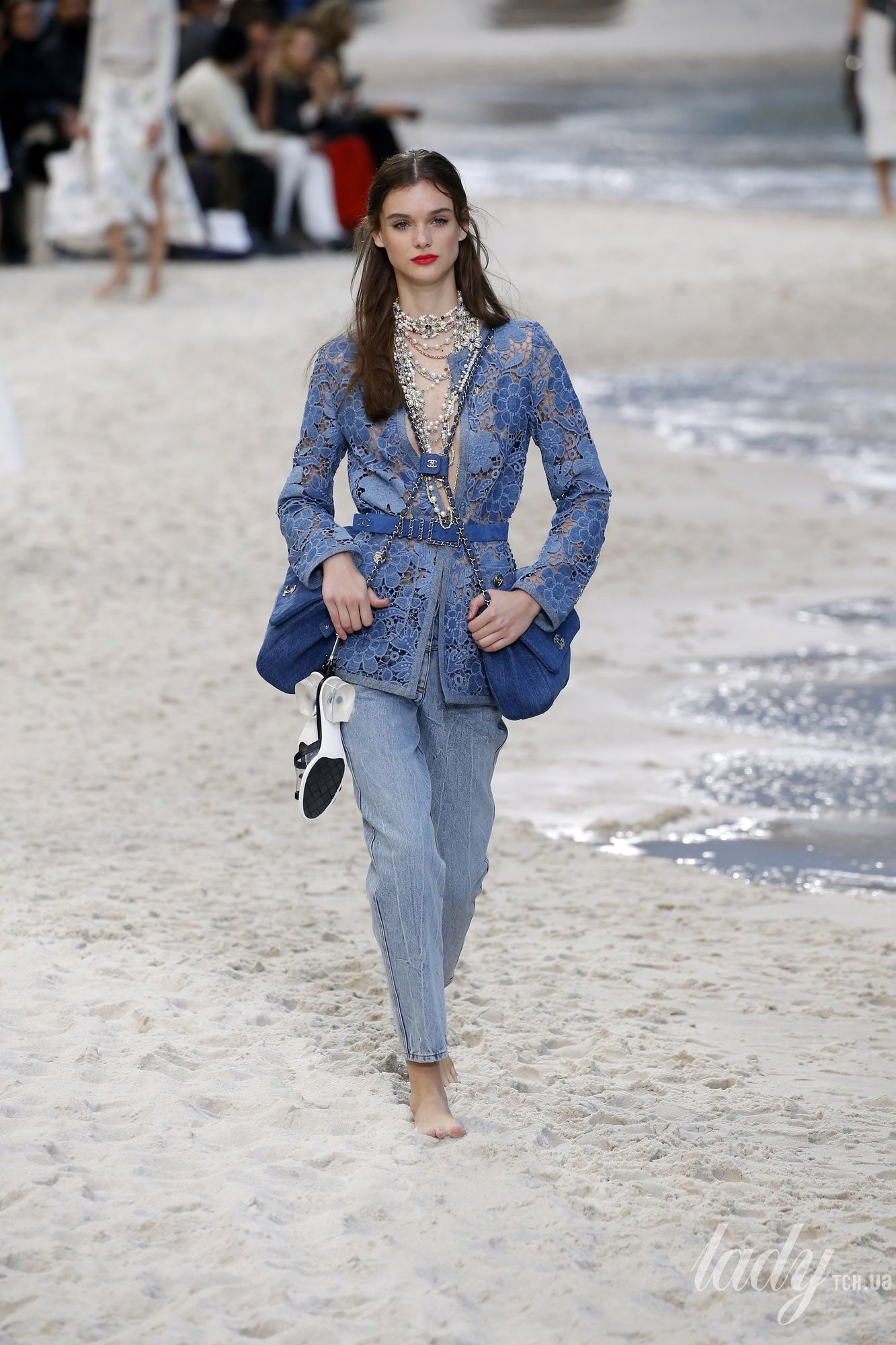 Коллекция Chanel прет-а-порте сезона весна-лето 2019_57