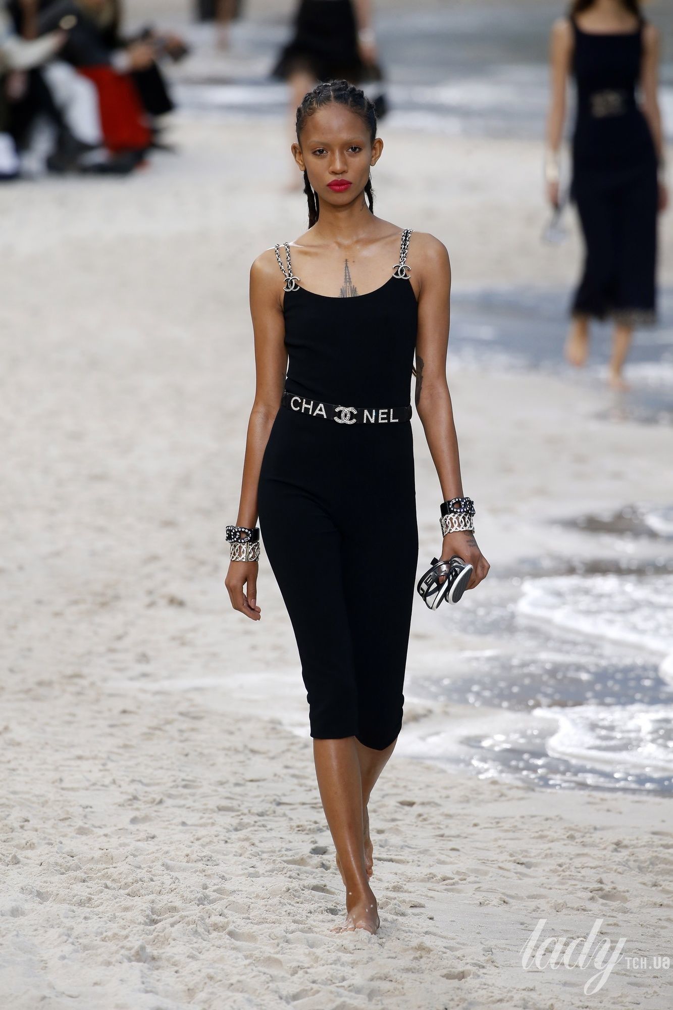 Коллекция Chanel прет-а-порте сезона весна-лето 2019_72