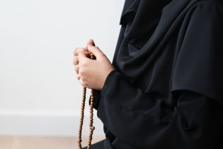 У початкових школах Австрії заборонили хіджаб