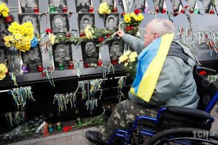 Генпрокуратура завершила експертизу стосовно розстрілів на Майдані - Луценко