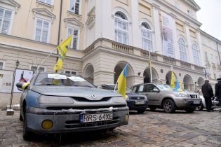 Порошенко подписал законы о растаможке "евроблях"