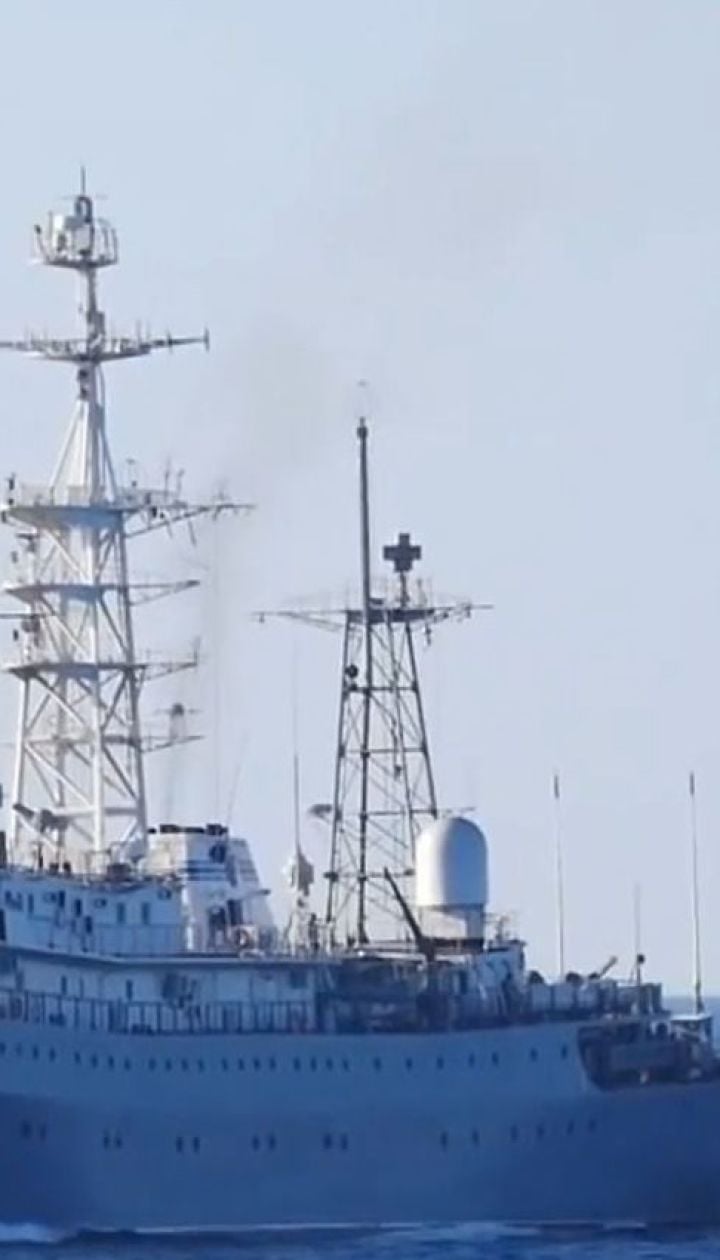 Росіяни відкрили вогонь по українських катерах біля Керченської протоки