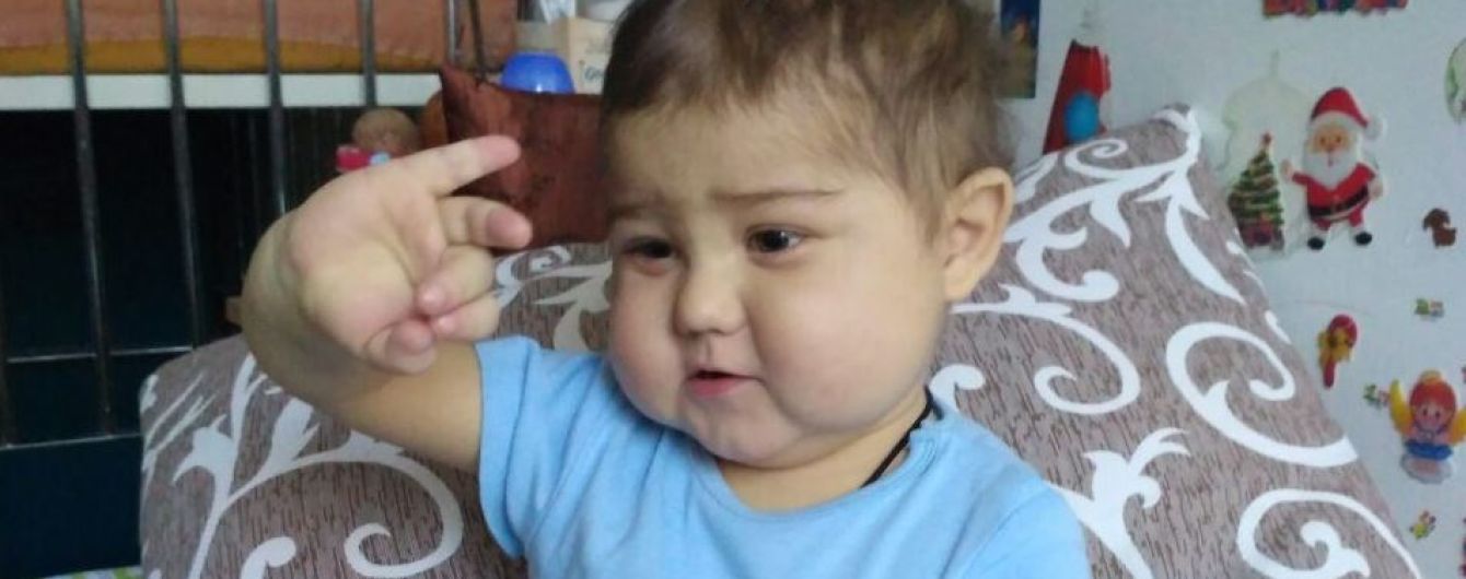 2-річний Тимофійчик страждає через нестерпний свербіж, який лікарі не можуть пояснити і вилікувати