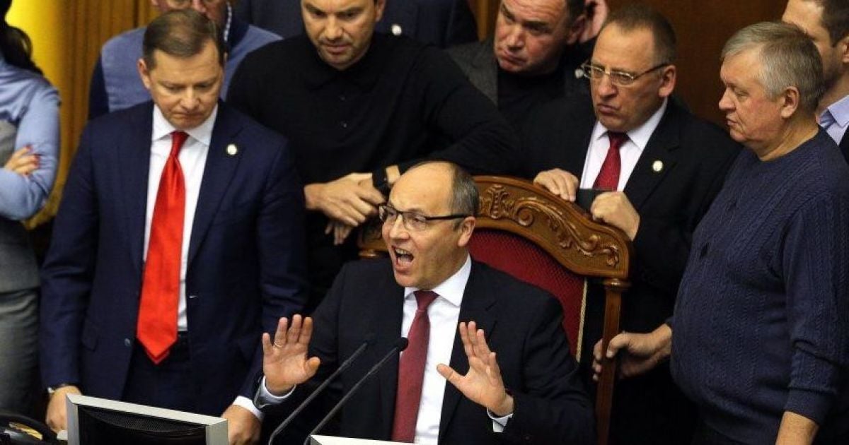 Рейтинг Порошенко и мобилизация. Что иностранные СМИ писали о военном положении