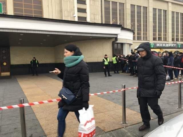 Замінування центрального вокзалу Києва