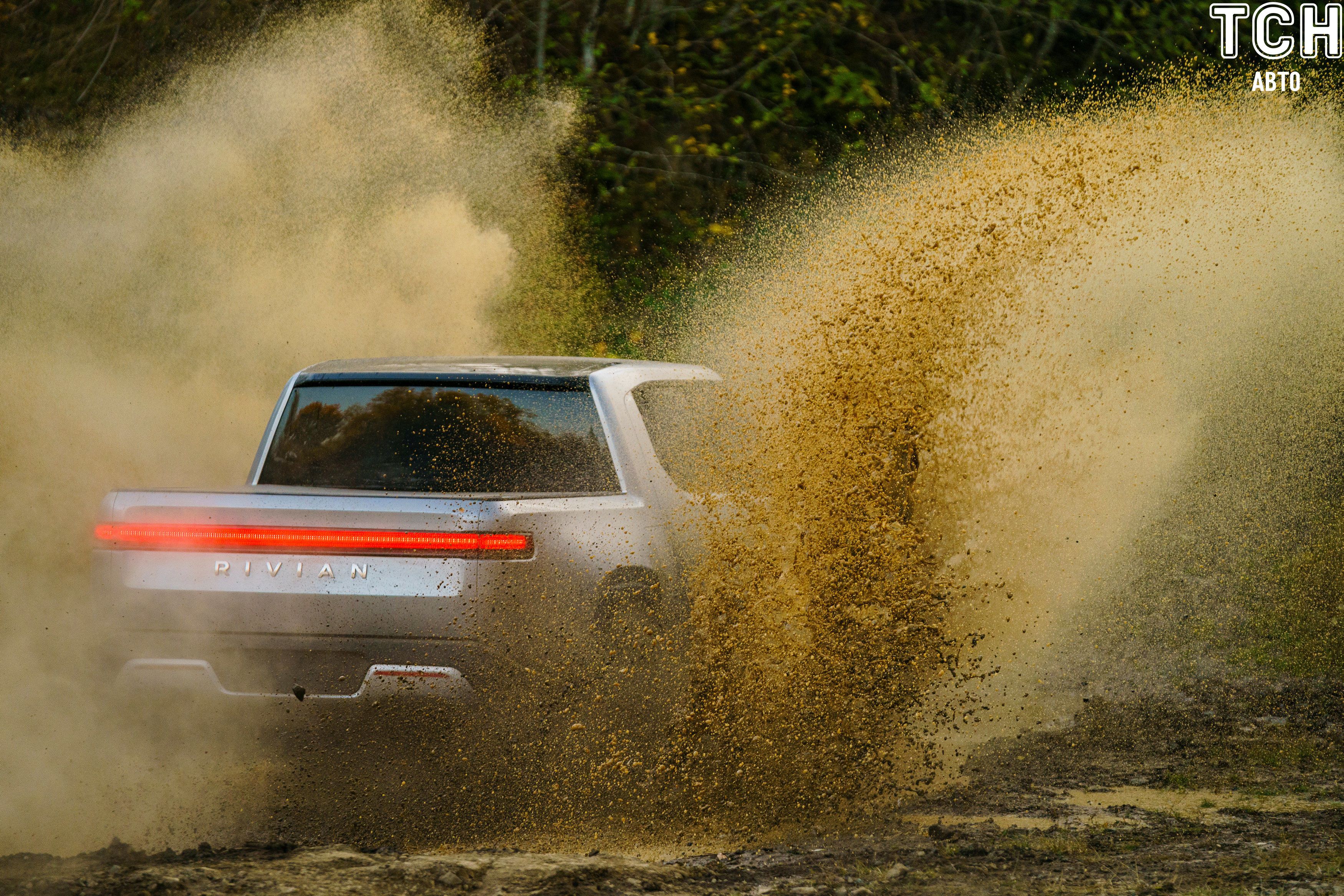 Rivian R1T_4