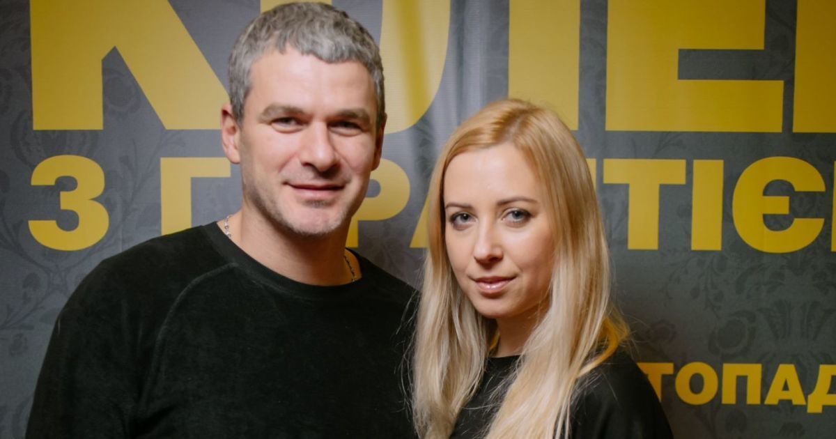 Выглядят счастливыми: Тоня Матвиенко и Арсен Мирзоян на премьере фильма