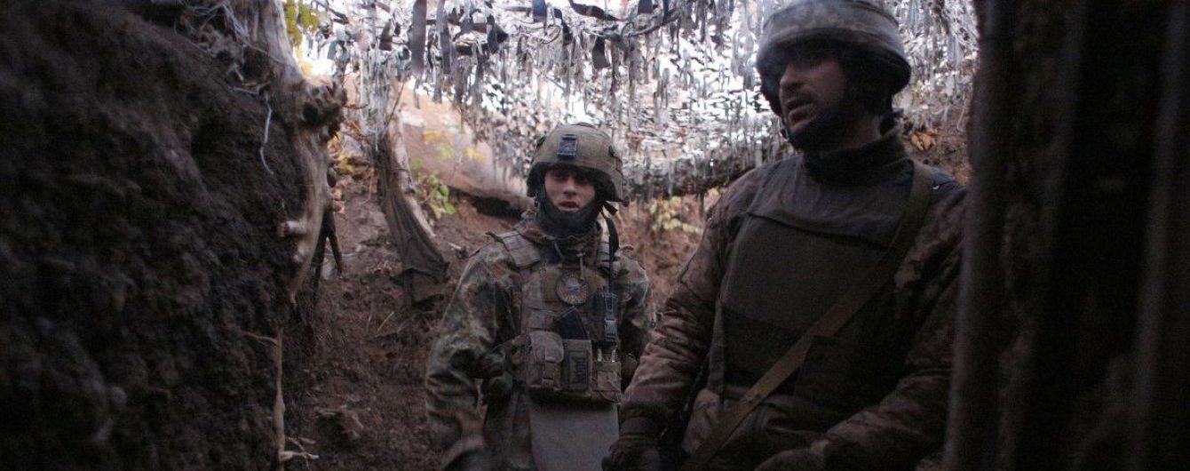 Боевики на Донбассе продолжают стрелять: боец ООС погиб, еще один ранен