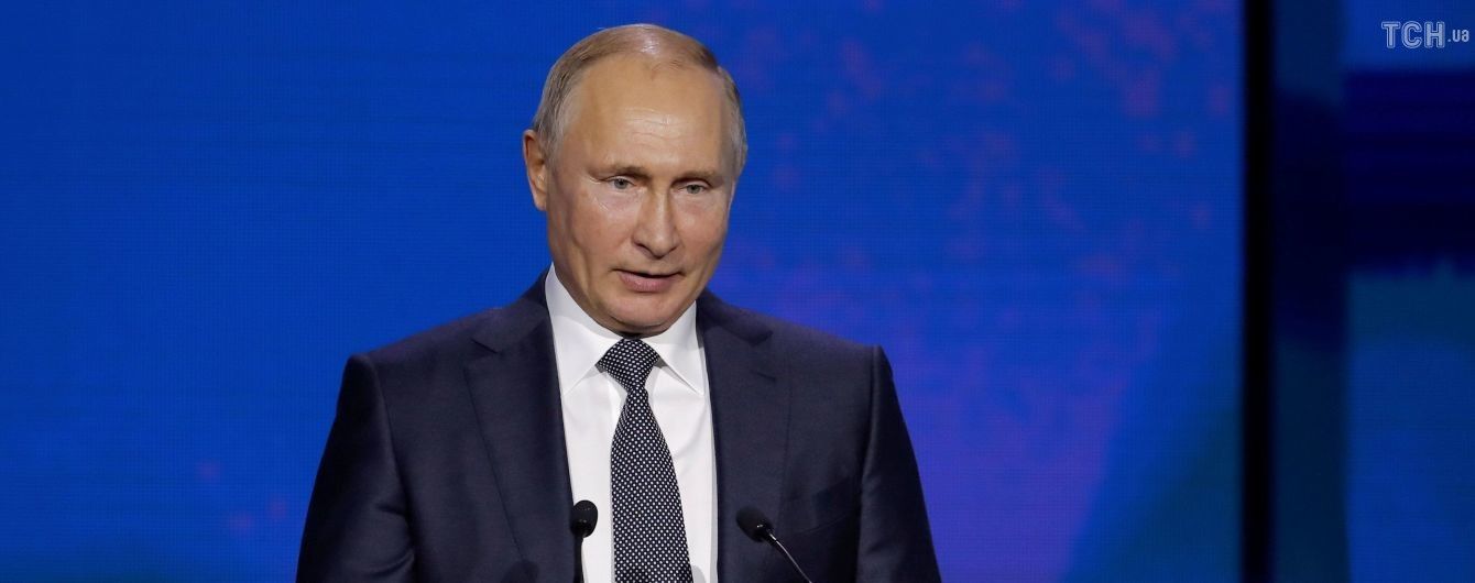 Путін розповів власну версію нападу росіян на українські кораблі біля Керченської протоки