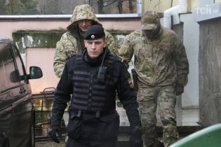 Пленных украинских моряков все же вывезли Крыма - адвокат