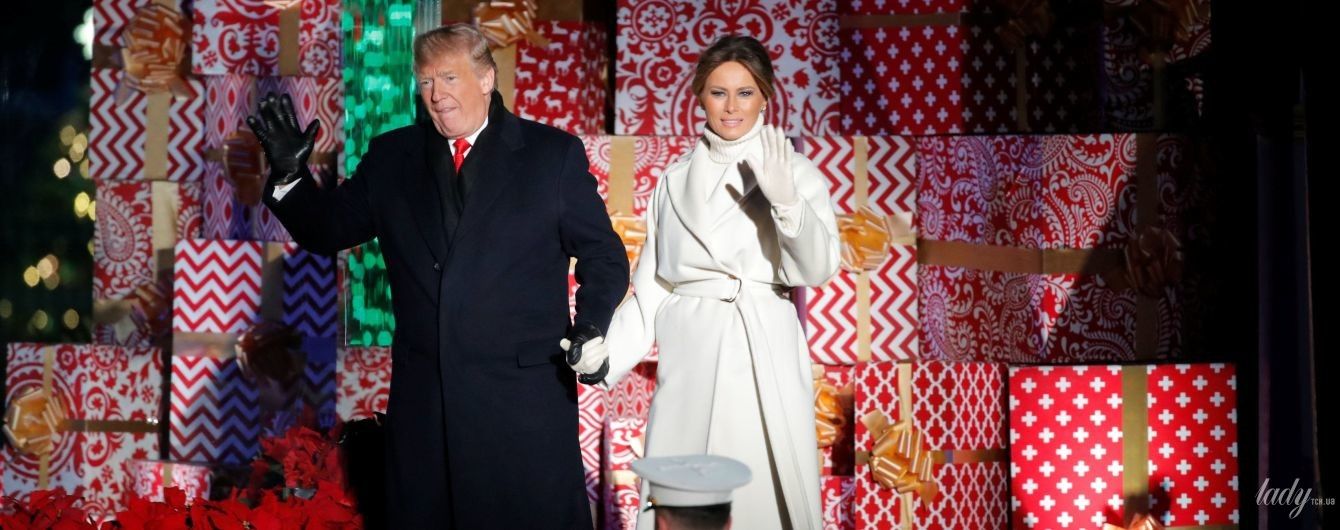 Як Снігуронька: Меланія Трамп з чоловіком запалила вогні на головній різдвяній ялинці