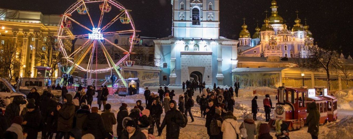 Новації грудня: підвищення пенсій, зростання тарифів на опалення та 11 вихідних