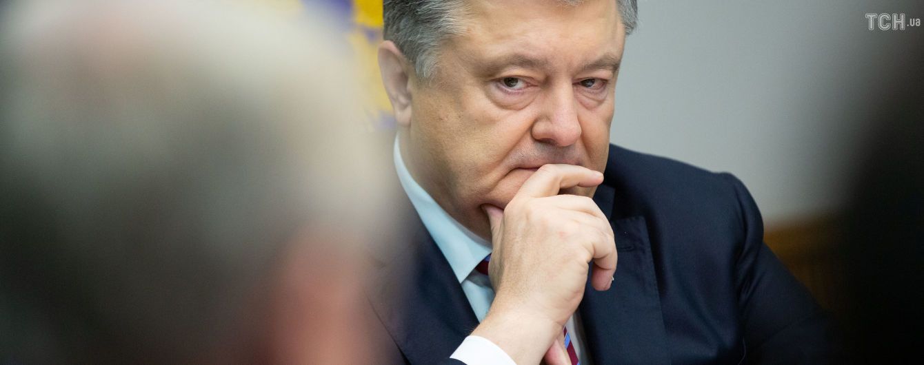 Опублікувано відео, як Порошенко допомагав виносити поранених євромайданівців