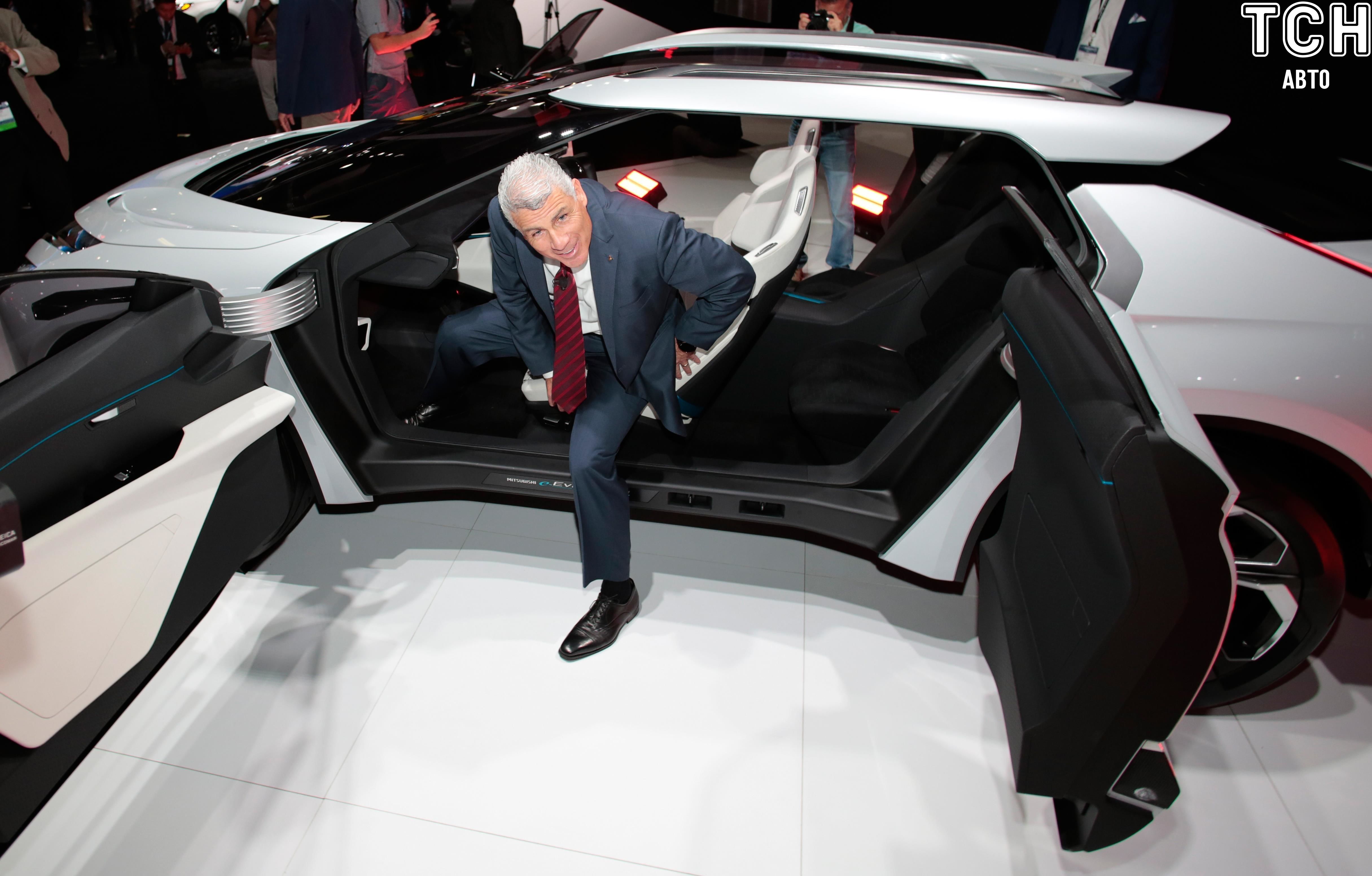 Mitsubishi e-Evolution_5