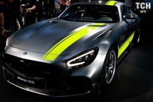 Автосалон у Лос-Анджелесі 2018: Mercedes-AMG створив гонкову версію GT R