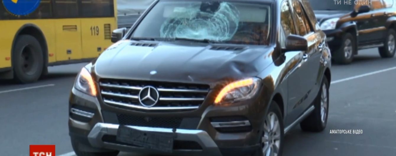 У Полтаві шукають свідків того, як дорогий джип збив на "зебрі" 14-річного хлопця