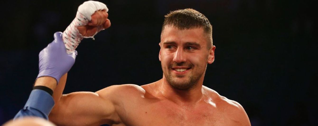 Українець Гвоздик нокаутував Стівенсона та став чемпіоном світу у напівважкій вазі
