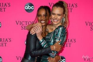 Красотки в мини: Жозефин Скривер и Жасмин Тукс на вечеринке Victoria's Secret в Нью-Йорке