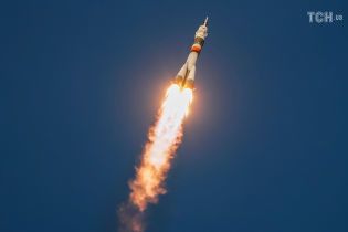 Після невдалого запуску Росія таки відправила новий екіпаж до МКС