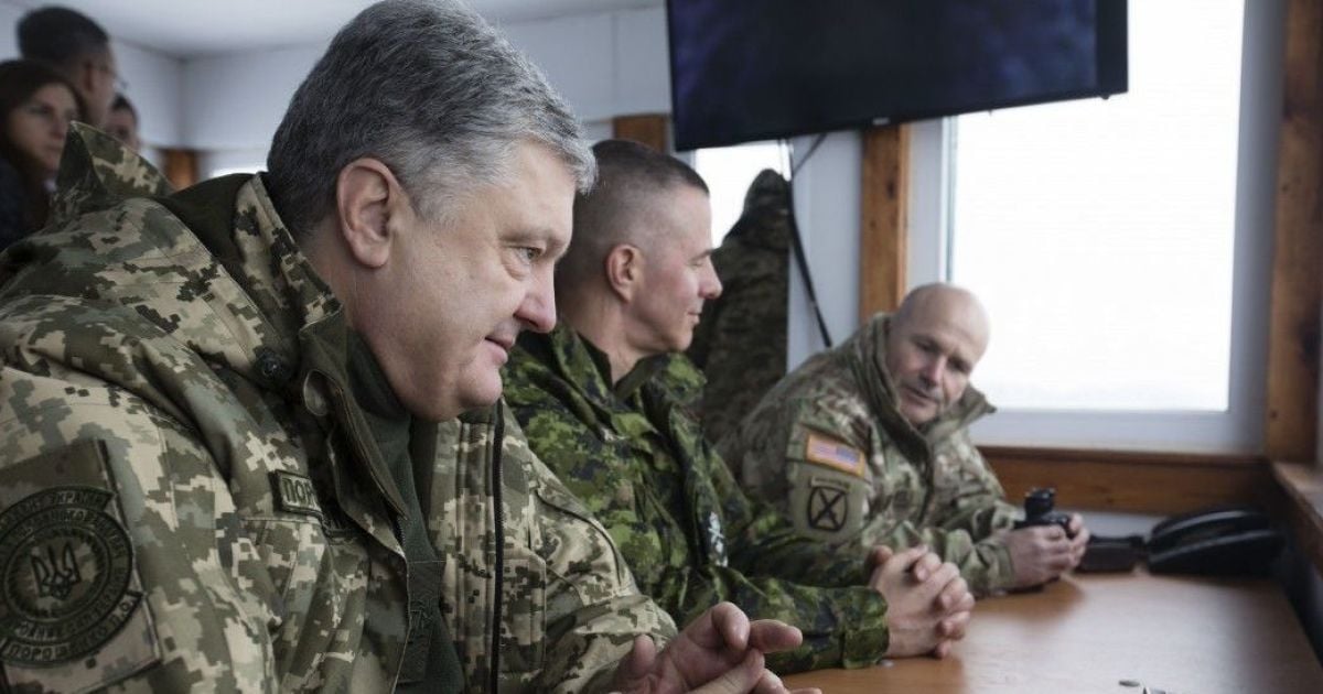Порошенко звільнив заступника командувача Нацгвардії, який відповідав за громадську безпеку